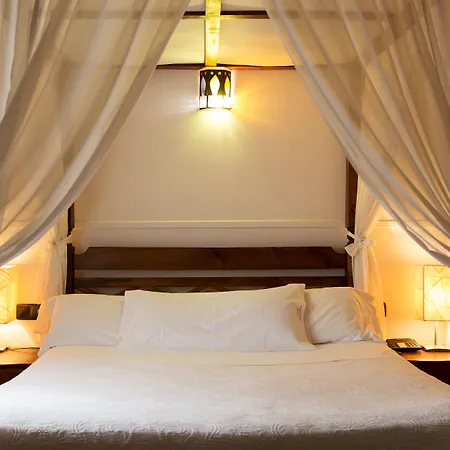 Hotel Boutique Reina Mora-2